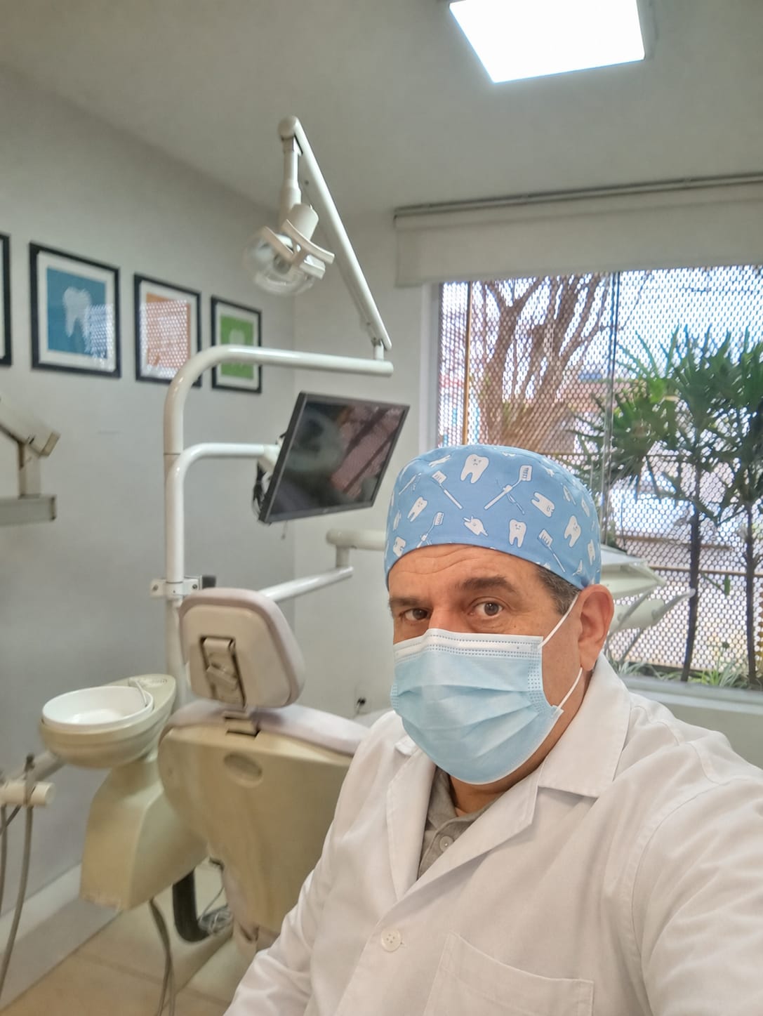 Dr. Eduardo